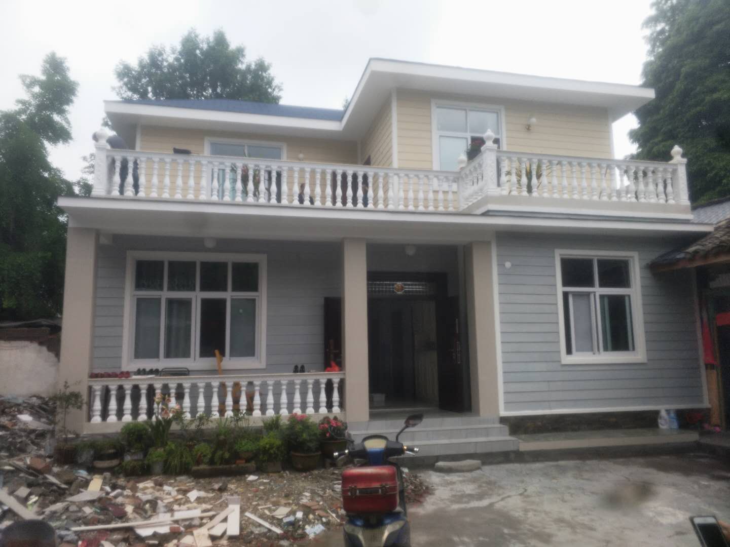 四川崇州建成集装箱别墅