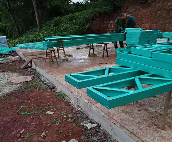 四川安岳在建二层集装箱别墅房屋