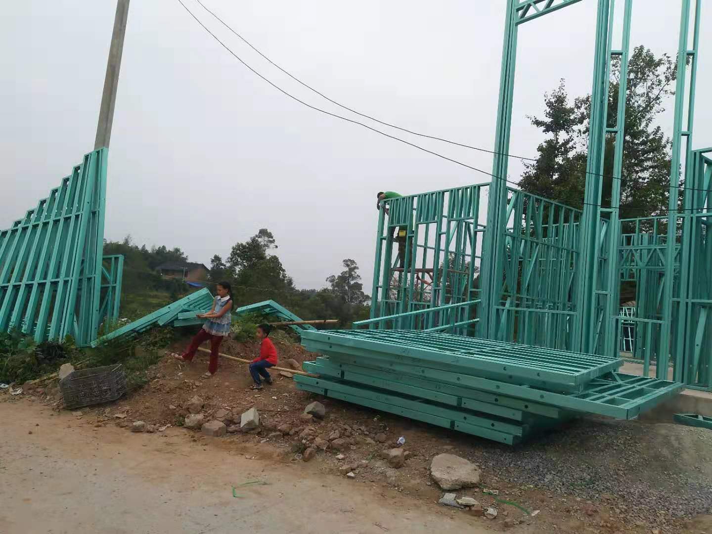 在建集装箱别墅 