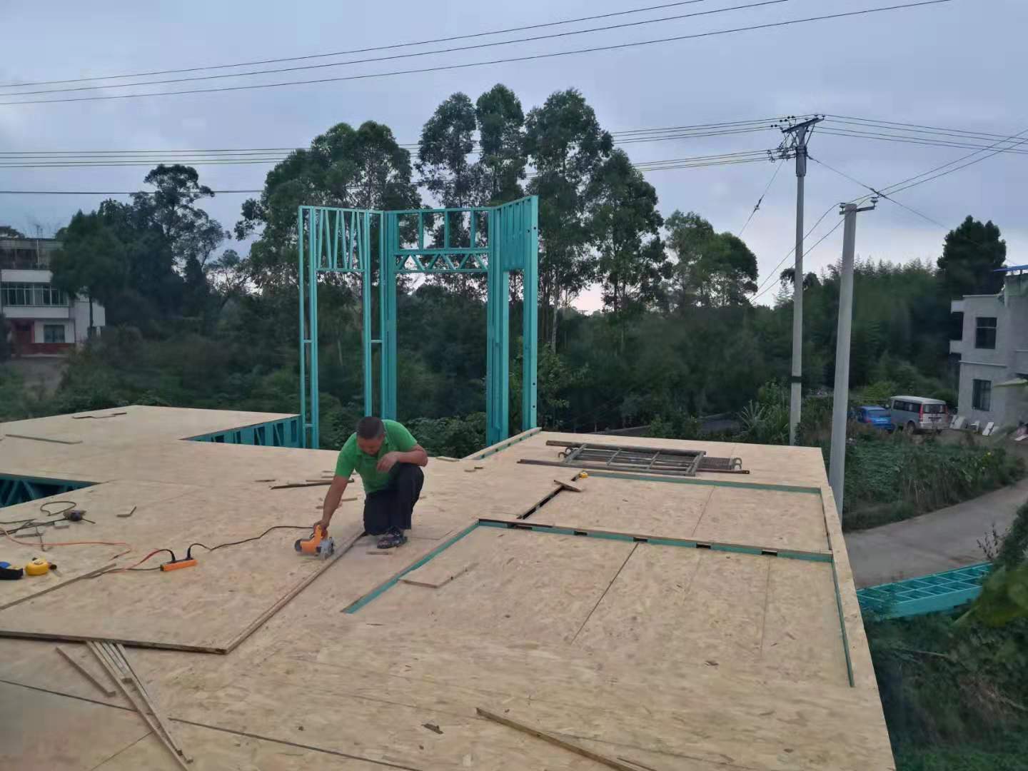 在建集装箱别墅 