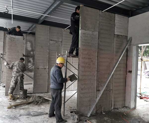 成都集装箱别墅材料-复合墙体板施工现场图 成都集装箱别墅材料-复合墙体板施工现场图